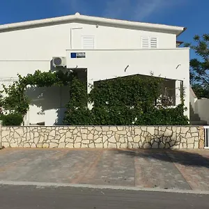 Oaza Apartman Razanac